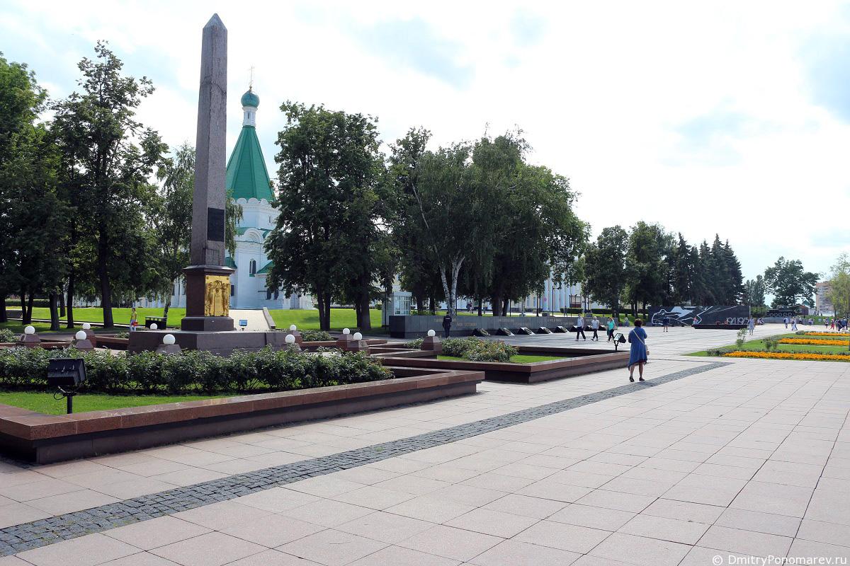 Обелиск Минина и Пожарского. Нижегородский Кремль