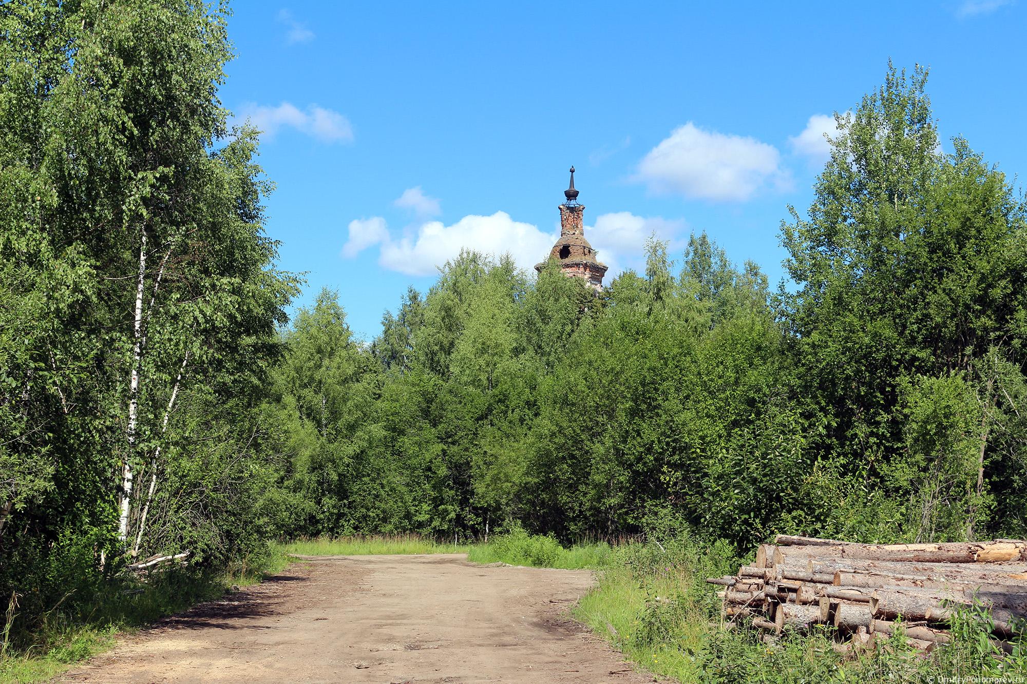 Храмовый комплекс в селе Листье